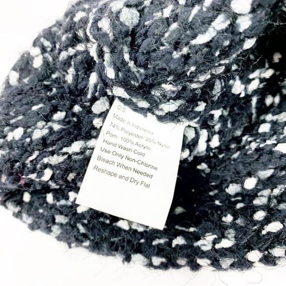 Cuddl Duds 3-Piece Winter Set — Hat, Mittens & Plush Ear Warmer | Holiday Gift - Picture 14 of 16